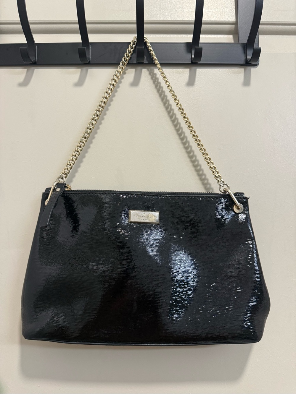 Black Kate spade, shoulder strap included